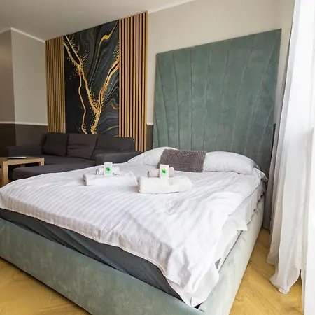 River View Aurora 3*